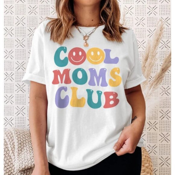 Preston L Tops - Cool Moms Club Funny Meme Gift For Mom Birthday Fan Gift Graphic T-shirt 81